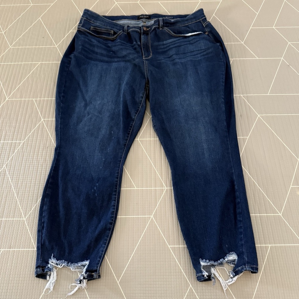 Judy Blue Relaxed Fit Mid-Rise Jeans 24W JB82227DK Frayed Ankle Distressed